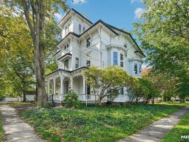 house with 5 bedroom, Clifton NJ ES105889629