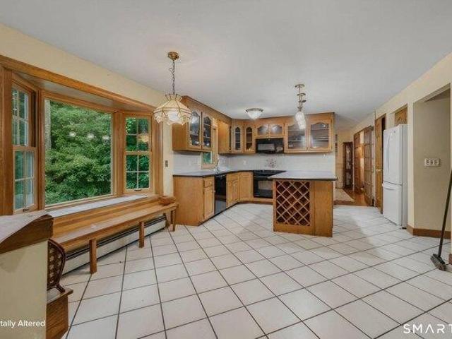 house with 5 bedroom, Clinton CT ES105493536