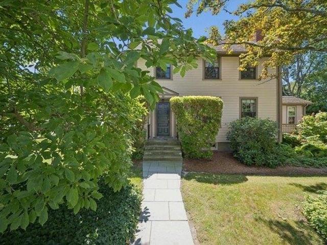 house with 5 bedroom, Dartmouth MA ES105386410