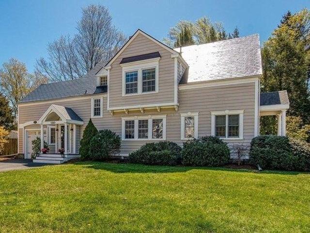 house with 5 bedroom, Dedham MA ES105496977