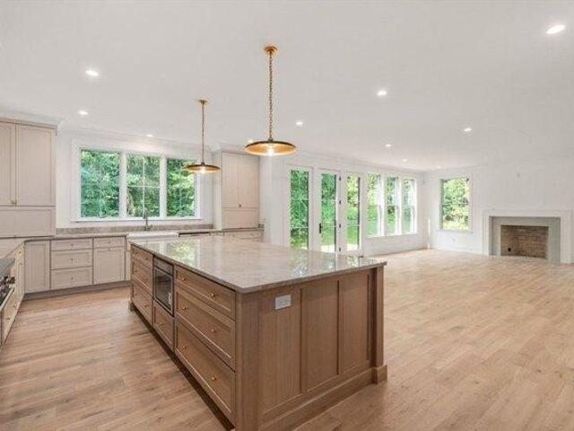 house with 5 bedroom, Dedham MA ES105367910