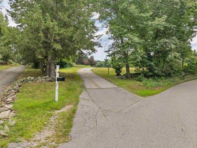 house with 5 bedroom, Derry NH ES105536994