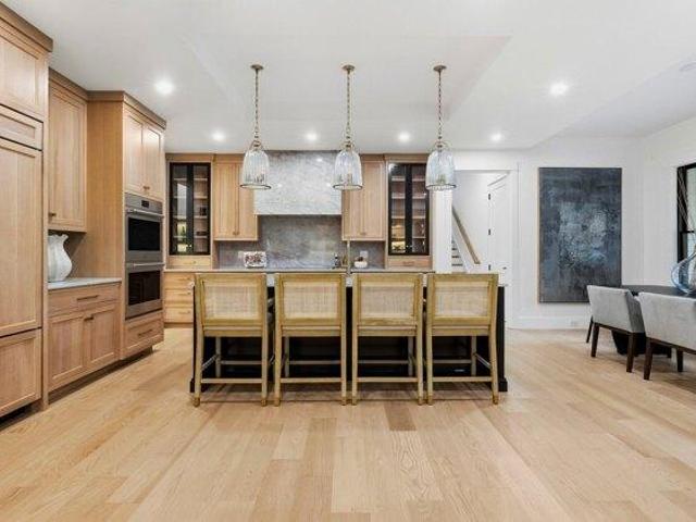 house with 5 bedroom, Dover MA ES105532238