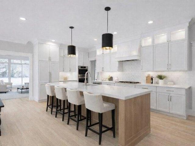 house with 5 bedroom, Dunstable MA ES104409179