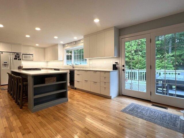 house with 5 bedroom, Durham NH ES104332580