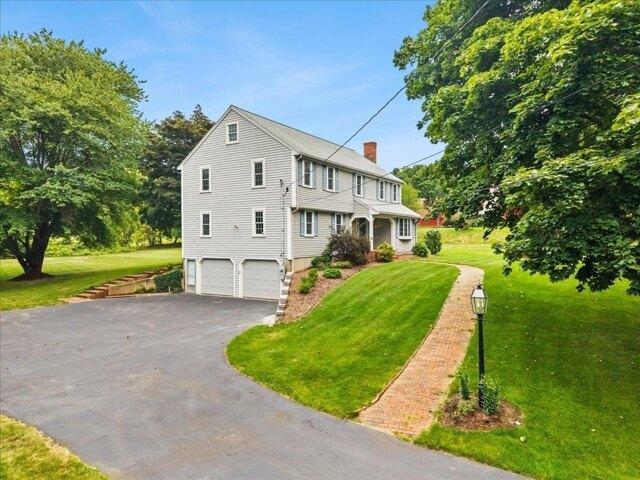house with 5 bedroom, East Bridgewater MA ES105515456