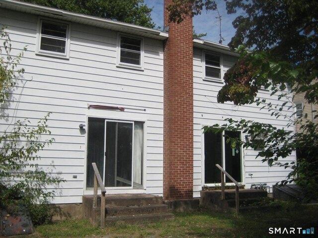 house with 5 bedroom, East Hartford CT ES105574470