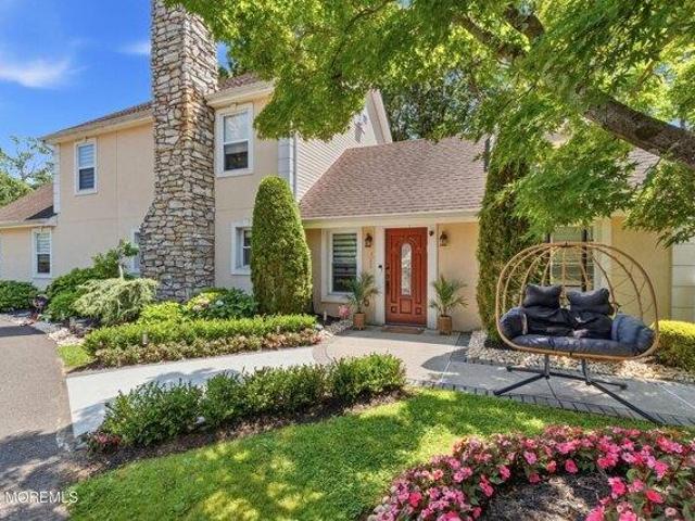 house with 5 bedroom, Eatontown NJ ES105552851