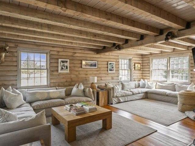 house with 5 bedroom, Edgartown MA ES105652435