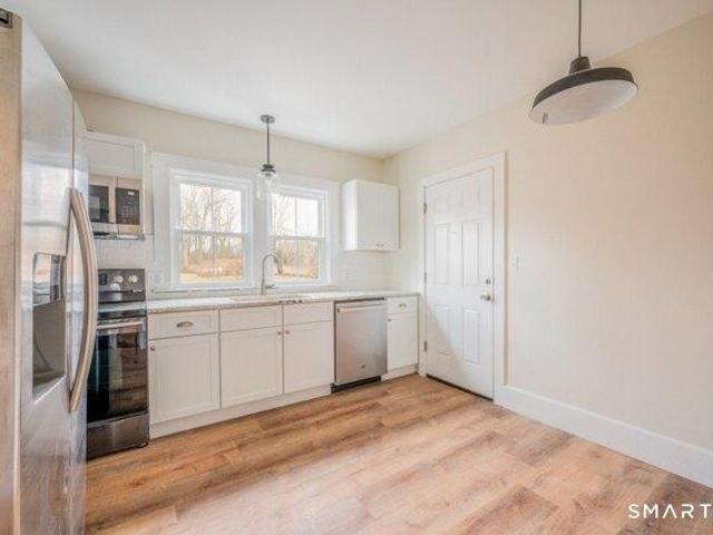 house with 5 bedroom, Enfield CT ES105202862