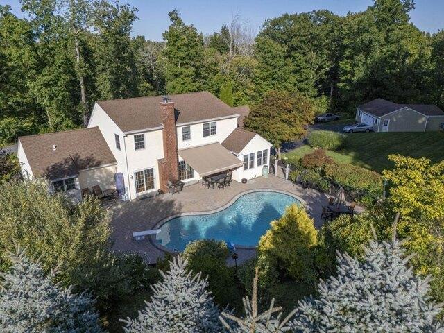 house with 5 bedroom, Epping NH ES105611382