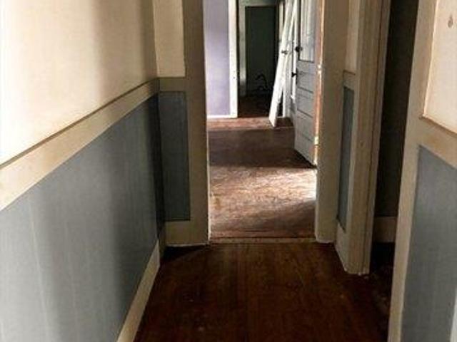 house with 5 bedroom, Erving MA ES105417093