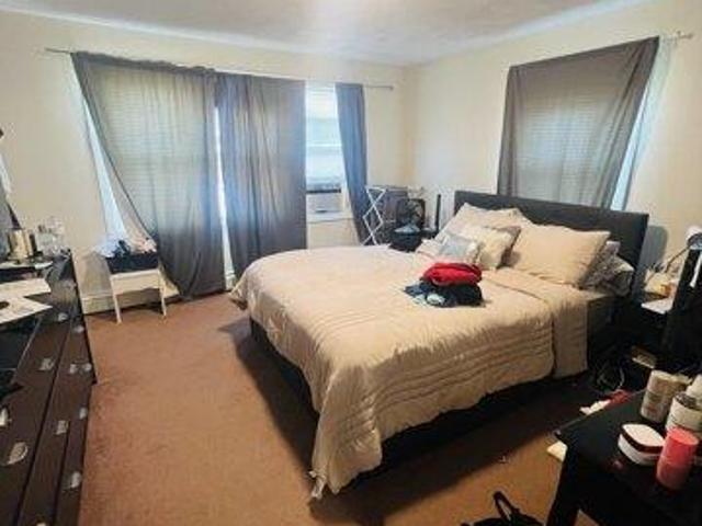 house with 5 bedroom, Everett MA ES105610755