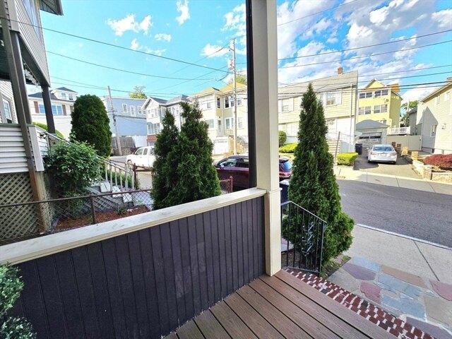 house with 5 bedroom, Everett MA ES103495845