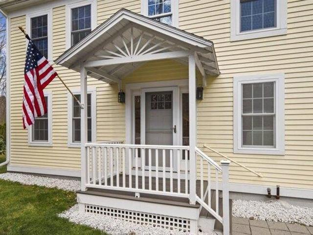 house with 5 bedroom, Exeter NH ES105478933