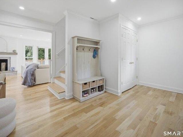 house with 5 bedroom, Fairfield CT ES105441174
