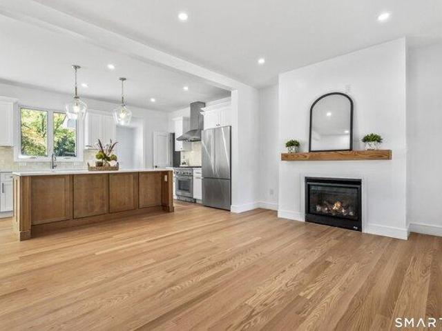 house with 5 bedroom, Fairfield CT ES105533749