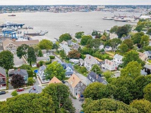 house with 5 bedroom, Fairhaven MA ES105613176