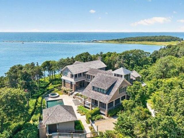 house with 5 bedroom, Falmouth MA ES105658269