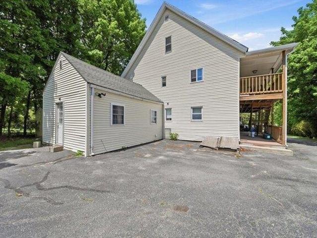 house with 5 bedroom, Fitchburg MA ES104352702