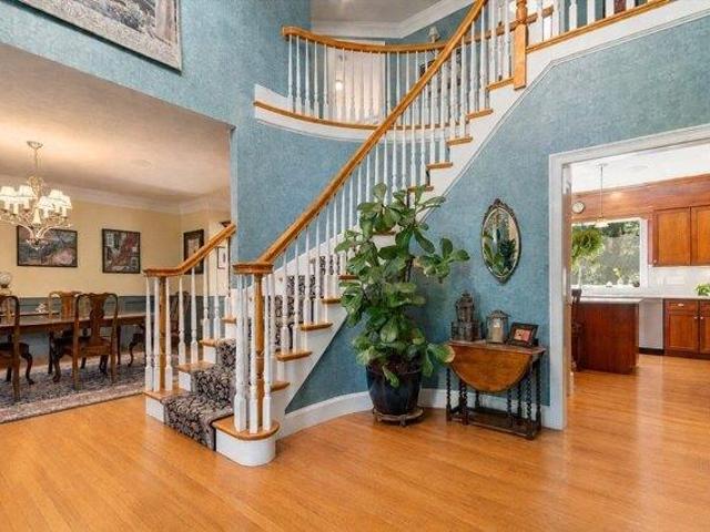 house with 5 bedroom, Framingham MA ES104606001
