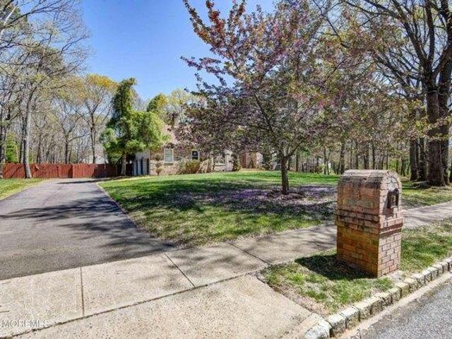 house with 5 bedroom, Freehold NJ ES105511258