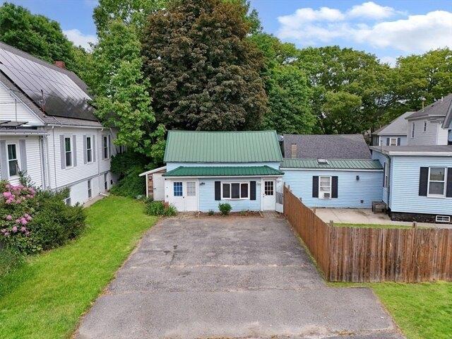 house with 5 bedroom, Gardner MA ES104352884
