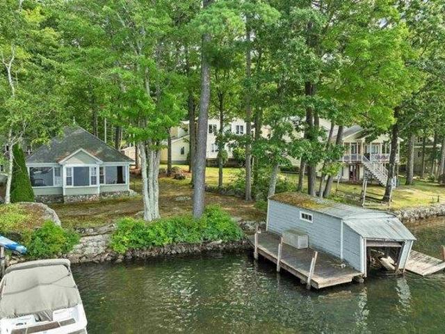 house with 5 bedroom, Gilford NH ES105416744