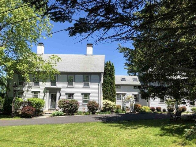 house with 5 bedroom, Gilford NH ES105535207