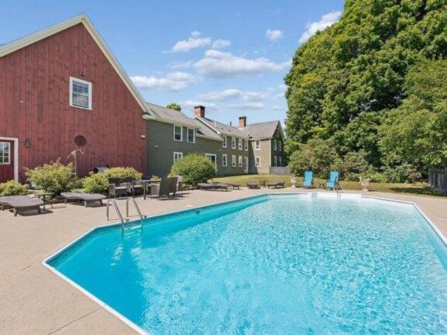 house with 5 bedroom, Gorham ME ES105871293