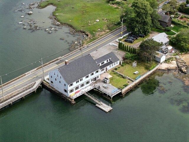house with 5 bedroom, Gloucester MA ES105590278