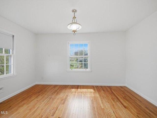 house with 5 bedroom, Glenville NY ES105292194