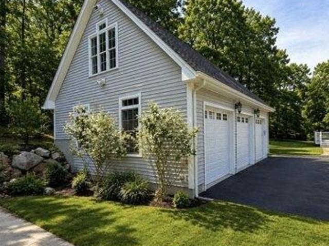 house with 5 bedroom, Granby CT ES105473920