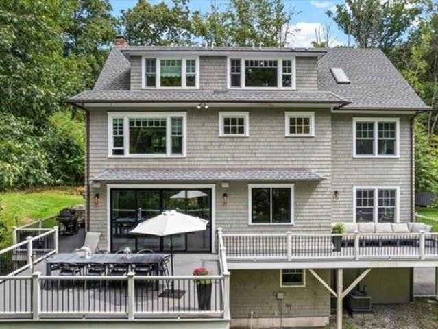 house with 5 bedroom, Greenwich CT ES105438333