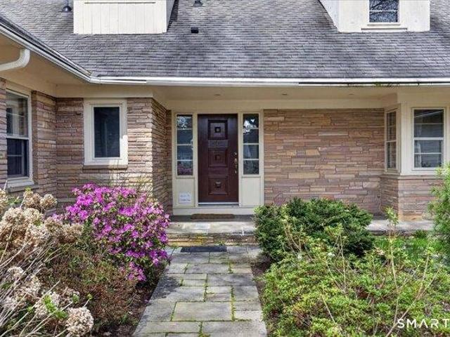 house with 5 bedroom, Hamden CT ES104568575