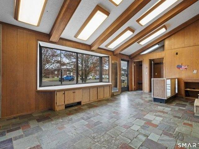 house with 5 bedroom, Hamden CT ES105474949
