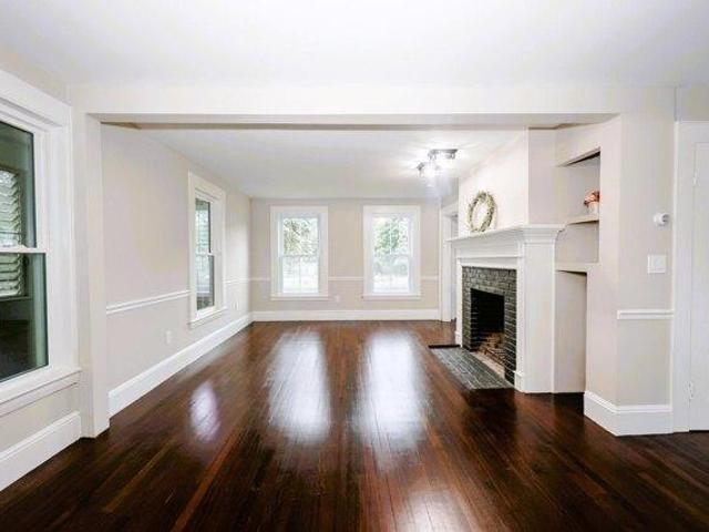house with 5 bedroom, Hampton NH ES105414096