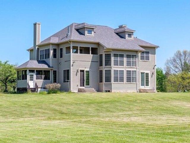 house with 5 bedroom, Hadley MA ES104299045