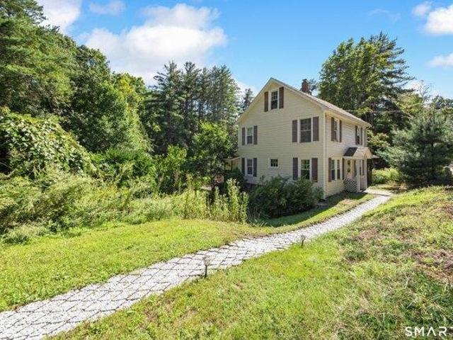 house with 5 bedroom, Harwinton CT ES105425058