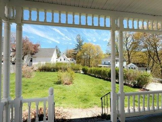 house with 5 bedroom, Hinsdale NH ES104511437