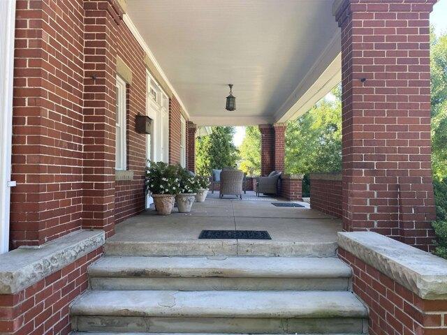 house with 5 bedroom, Huntington WV ES103602608