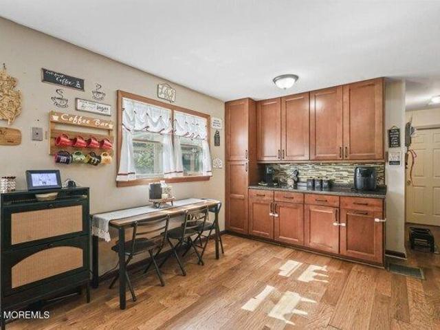 house with 5 bedroom, Jackson NJ ES105293475