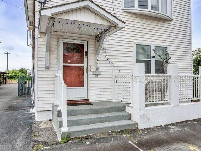 house with 5 bedroom, Lawrence MA ES104570330