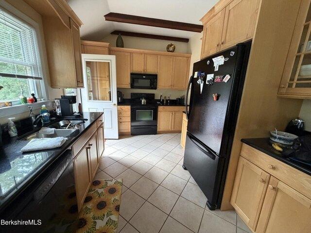 house with 5 bedroom, Lenox MA ES105427848