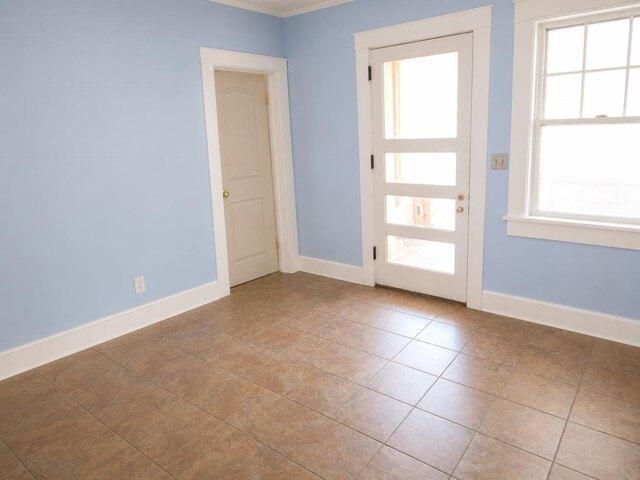 house with 5 bedroom, Lebanon NH ES104296660