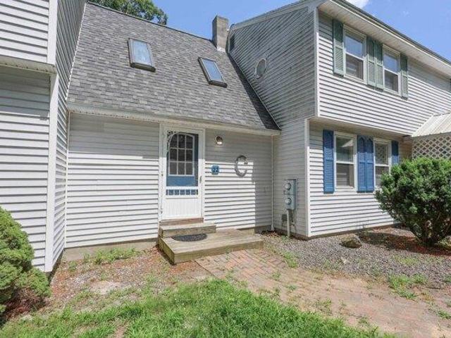 house with 5 bedroom, Londonderry NH ES104512136