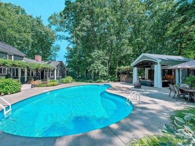 house with 5 bedroom, Longmeadow MA ES105550661