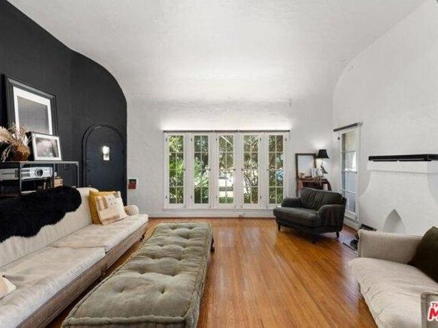 house with 5 bedroom, Los Angeles CA ELS103501154