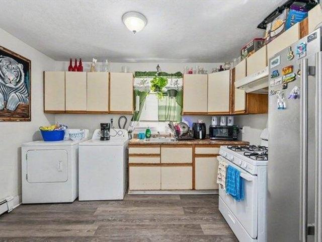house with 5 bedroom, Lowell MA ES105611197
