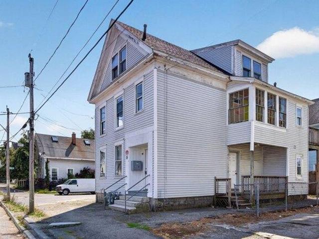 house with 5 bedroom, Lowell MA ES105649420